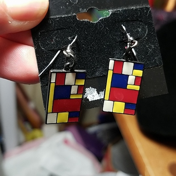 1960's and/or 1980's Retro Earrings - Picture 2 of 2